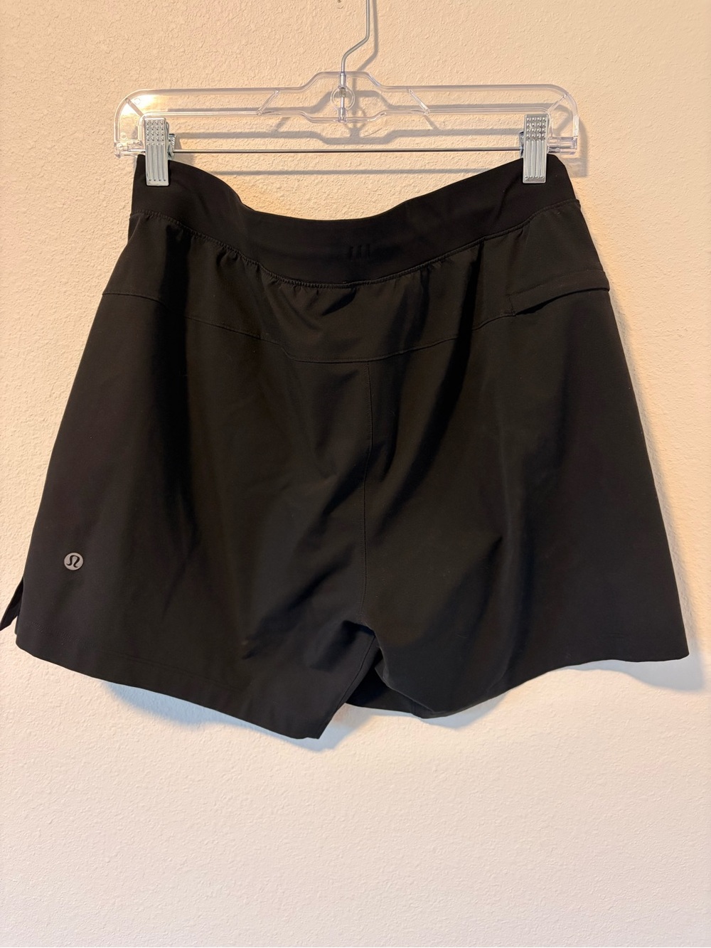 Lululemon Pace Breaker Linerless Shorts Black Medium M Side Zip Pocket